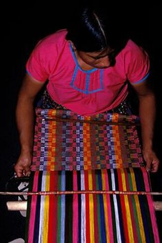THE SYMBOL OF GUATEMALA: THE QUETZAL, TRAMA TEXTILES – Trama Textiles